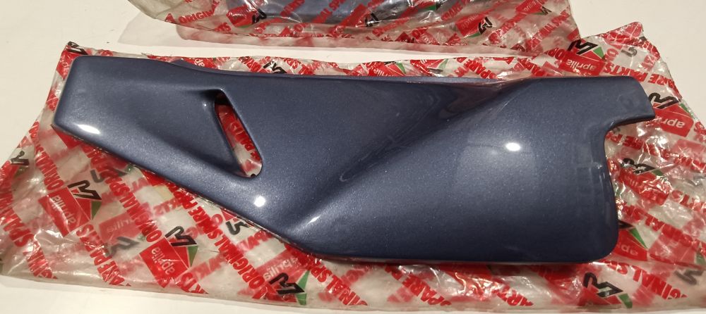 coppia fianchetti laterali nuovi aprilia pegaso 125 ´89 -´90