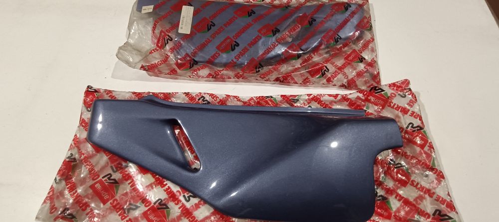 coppia fianchetti laterali nuovi aprilia pegaso 125 ´89 -´90