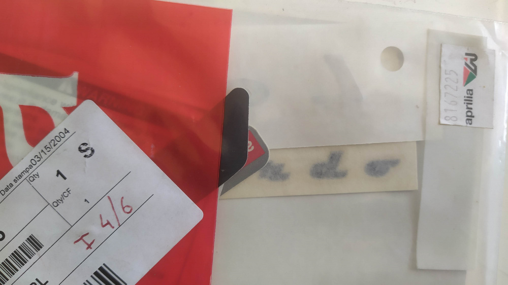 serie adesivi aprilia leonardo 150 ´01
