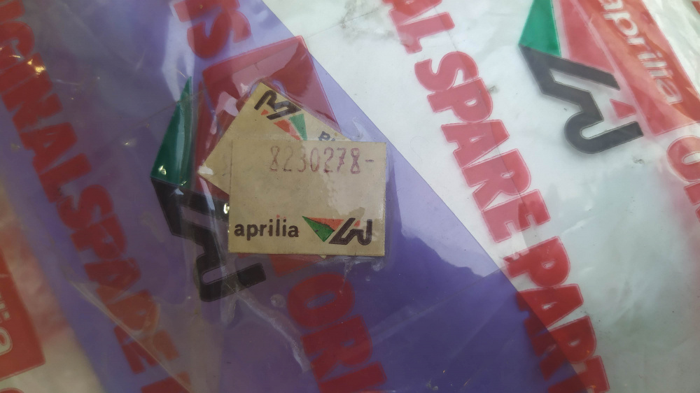 coppia fiancate aprilia tuareg wind 50