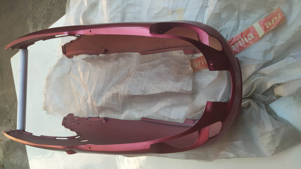carena posteriore rossa aprilia gulliver