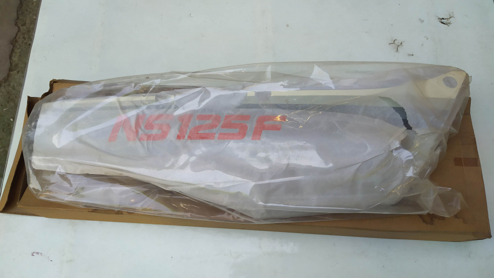 fiancata posteriore dx argento honda ns 125 f