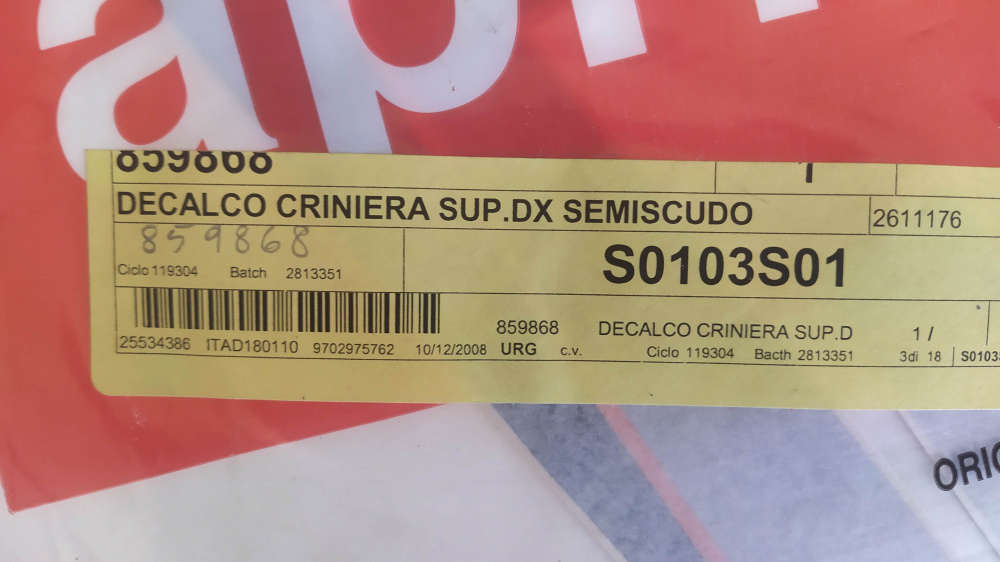 decalco criniera sup dx semiscudo aprilia sr 50 bianco ´08