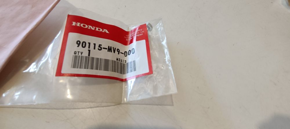 2 bulloni fissaggio pedana poggiapiedi honda vari modelli cb &ndash; cbr