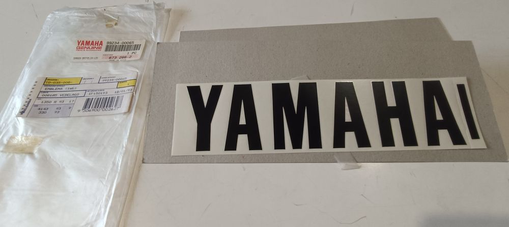 scritta yamaha vari modelli