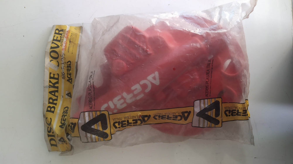 kit paradisco rosso acerbis 51-35 per aprilia etx 350-600