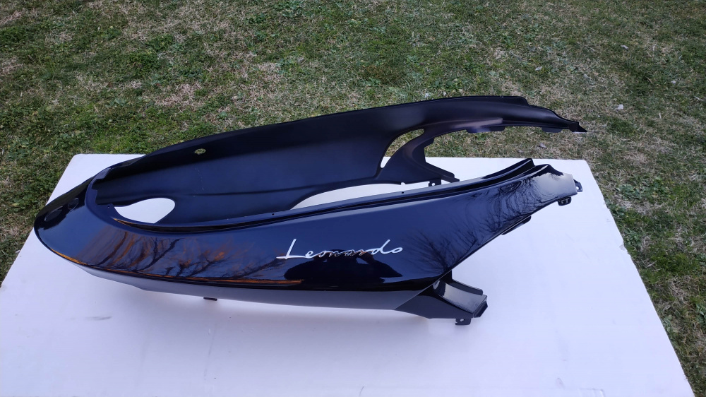 codone aprilia leonardo 300 ´02 colore blu main