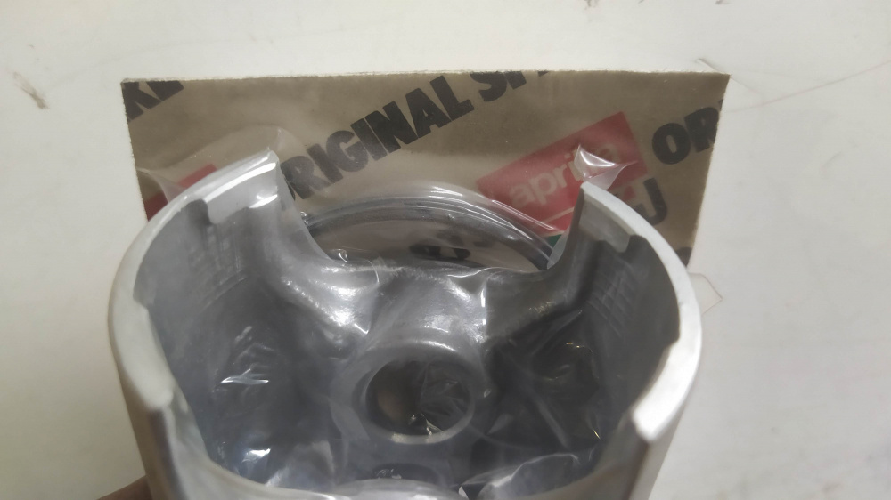 pistone d. 53,98 con segmenti