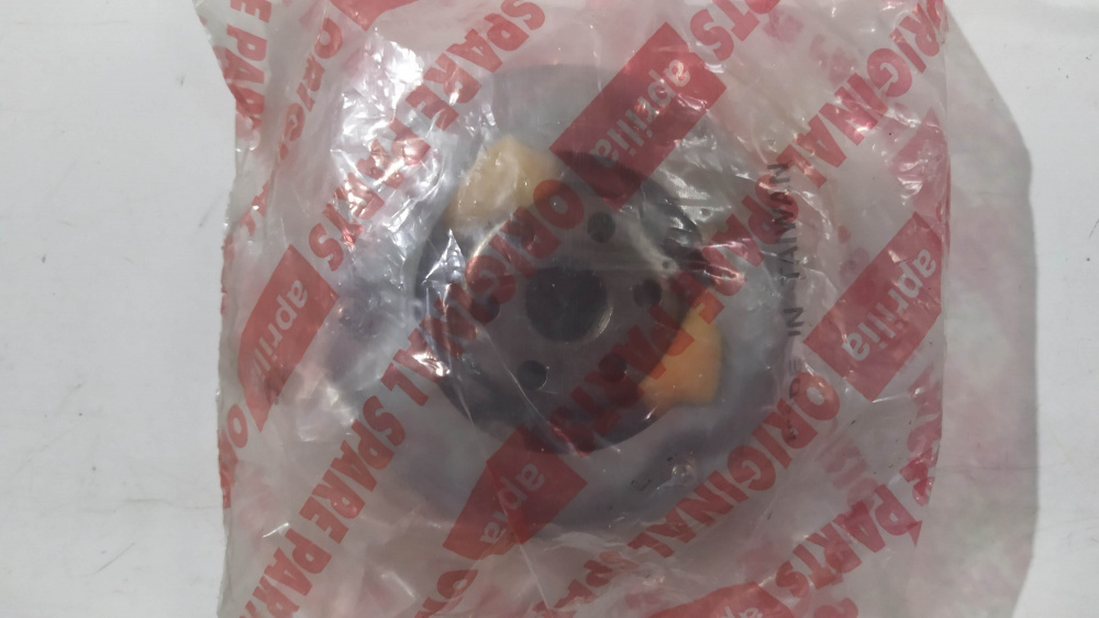 puleggia primaria completa aprilia leonardo 125/150 ´96 - ´97 - ´98