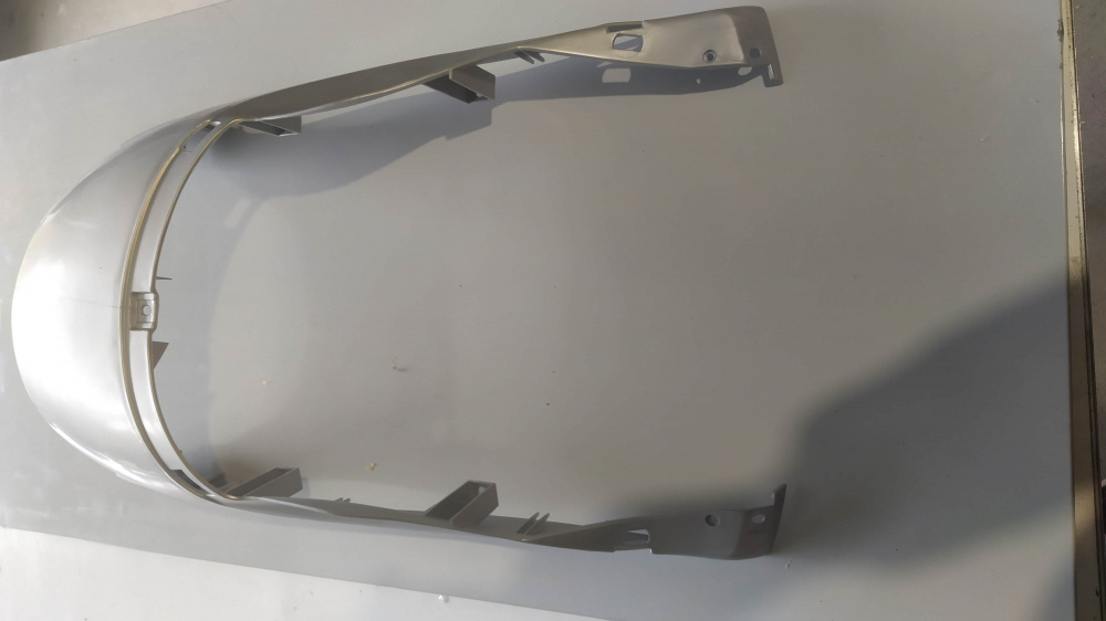 spoiler inferiore grigio aprilia sr 50 liquido