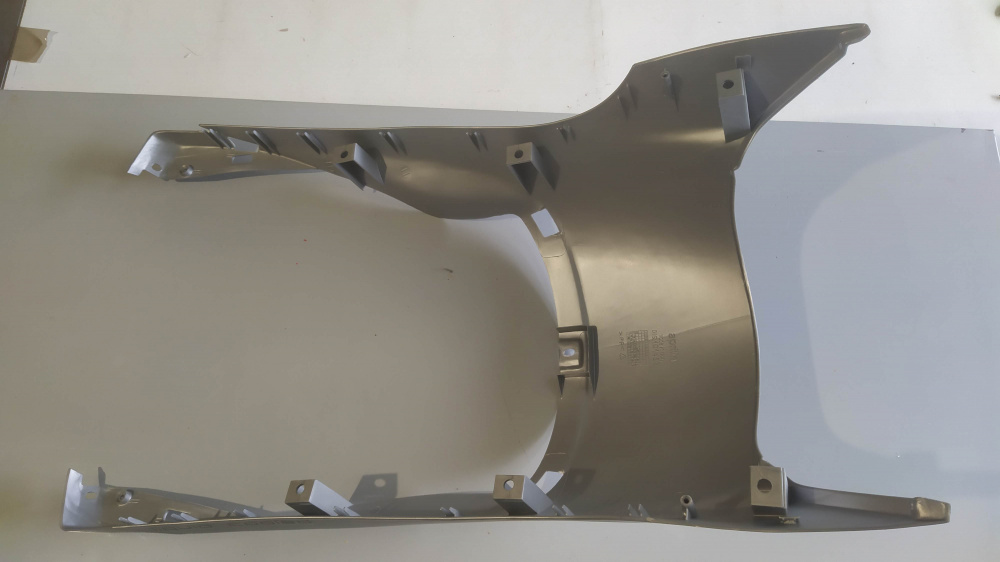 spoiler inferiore grigio aprilia sr 50 liquido