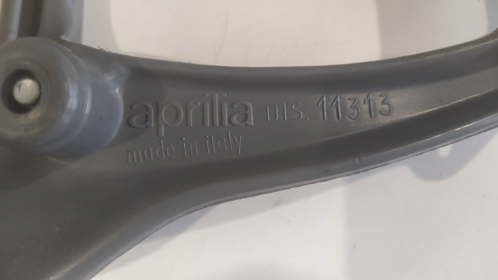 portapacchi posteriore usato aprilia scarabeo 2 t