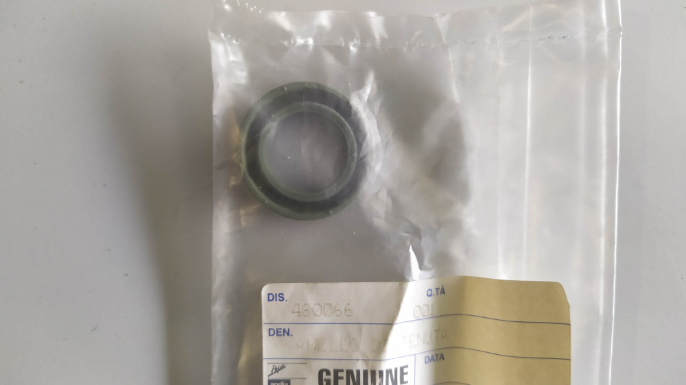 paraolio coperchio mozzo ruota aprilia mojito 50
