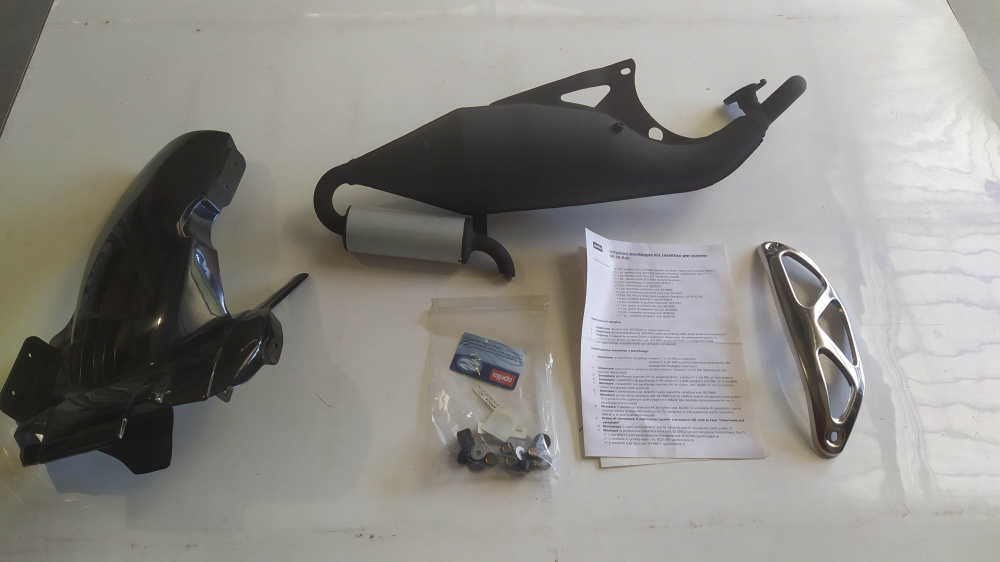 kit marmitta catalitica 8219482 con parafango aprilia sr 50 h2o