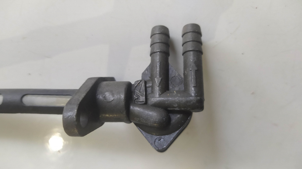 rubinetto benzina nero aprilia tuareg 125 ´88