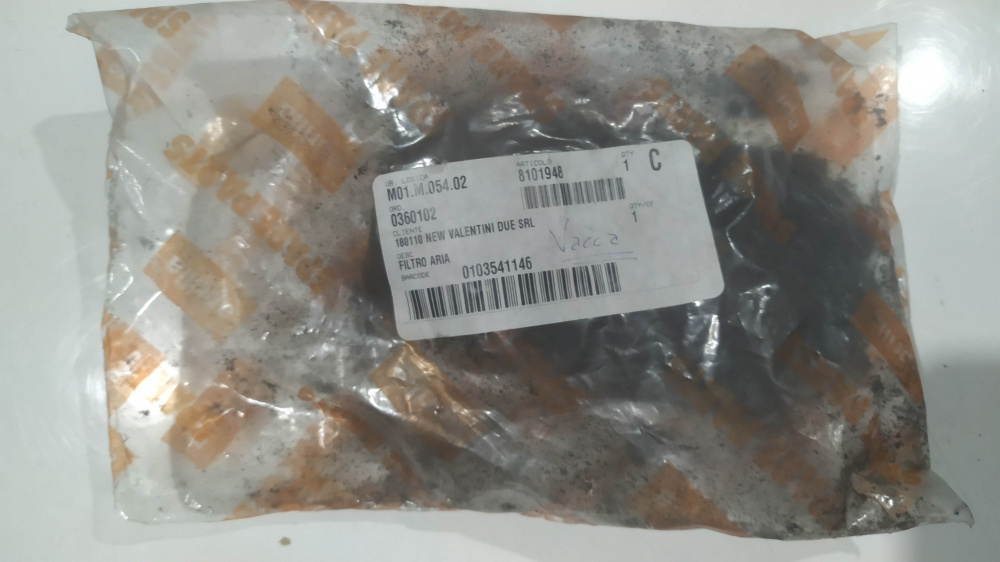 filtro aria aprilia climber - la spugna e completamente rovinata -