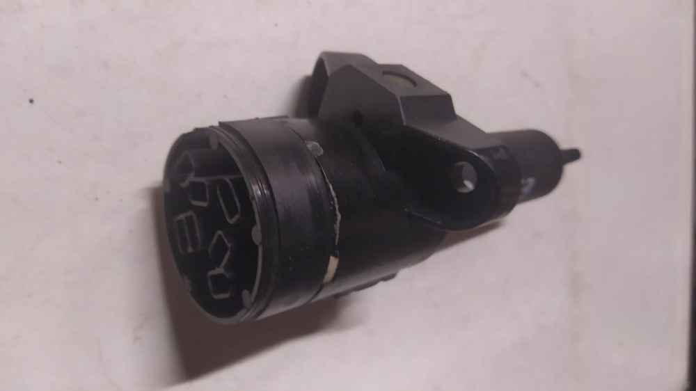 blocchetto bloccasterzo con chiave aprilia etx 125/350 - tuareg 125/350 ´86 - ´87