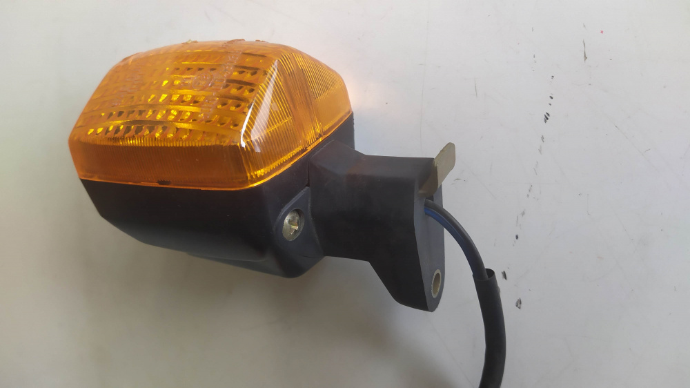 indicatore dir.ant.sx-post.dx aprilia rx, pegaso, tuareg, rally, af1, futura, wind, 50, 125, 1988 - cev 326-327