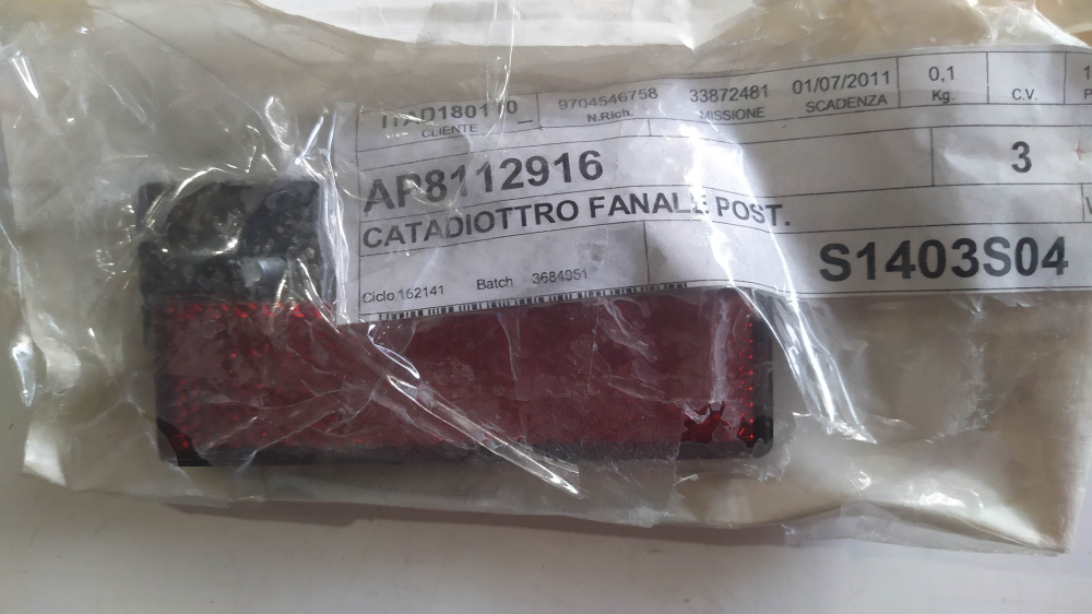 catadiottro fanale post.