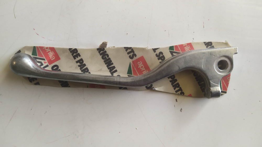 leva comando pompa aprilia red rose 125