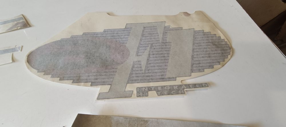 kit adesivi originali aprilia futura 125 – manca 1 adesivo carena ant. dx