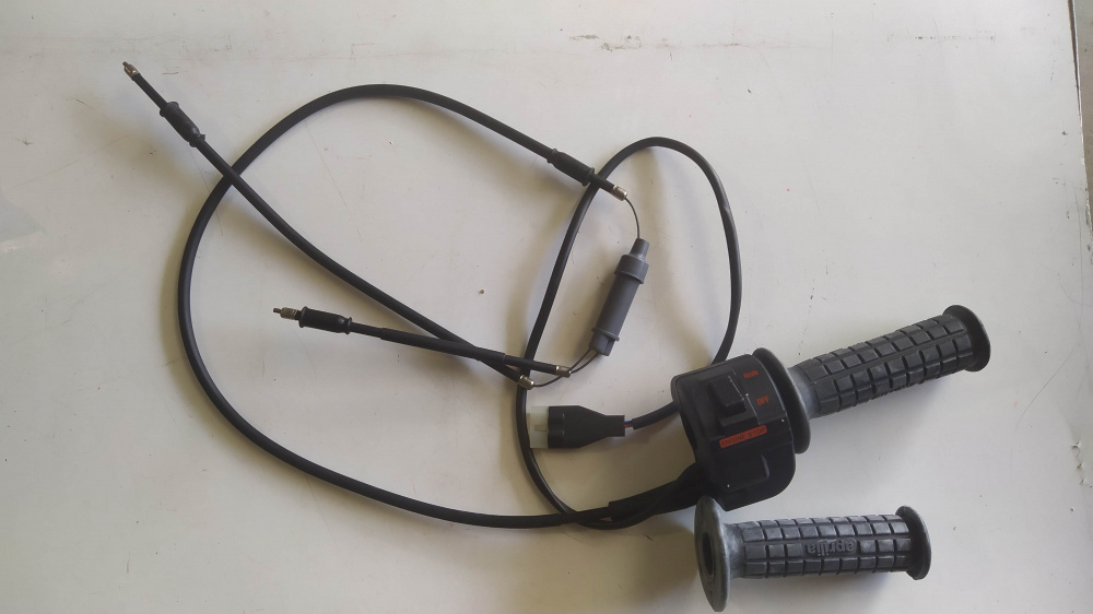 comando gas con cavo manop. aprilia tuareg etx 125 ´86