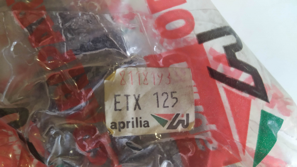 comando gas con cavo manop. aprilia tuareg etx 125 ´86