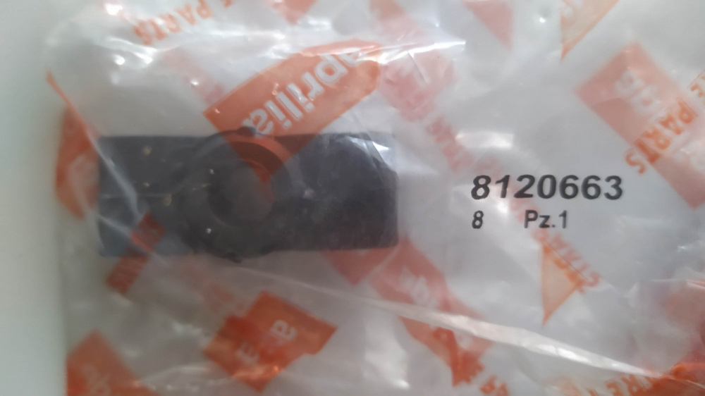 tampone serbatoio aprilia classic 125 - pegaso 125 - tuono e vari modelli