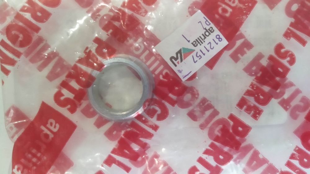 distanziale est.dx ruota ant. aprilia rs 125 - tuono 125 - af1 125 - europa 125