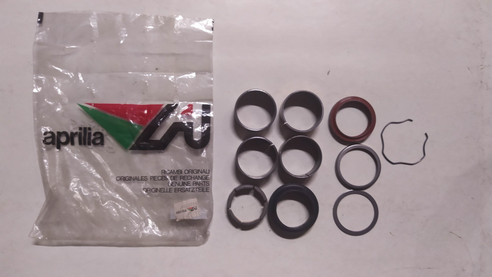 gruppo guarnizioni e boccole forcella aprilia tuareg 600 art. 8123284