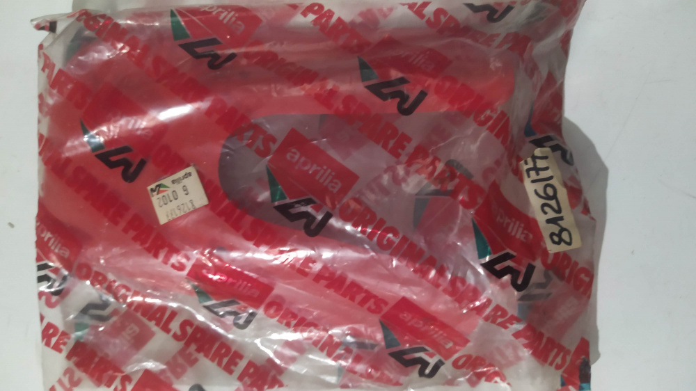 baffo parafango anteriore rosso