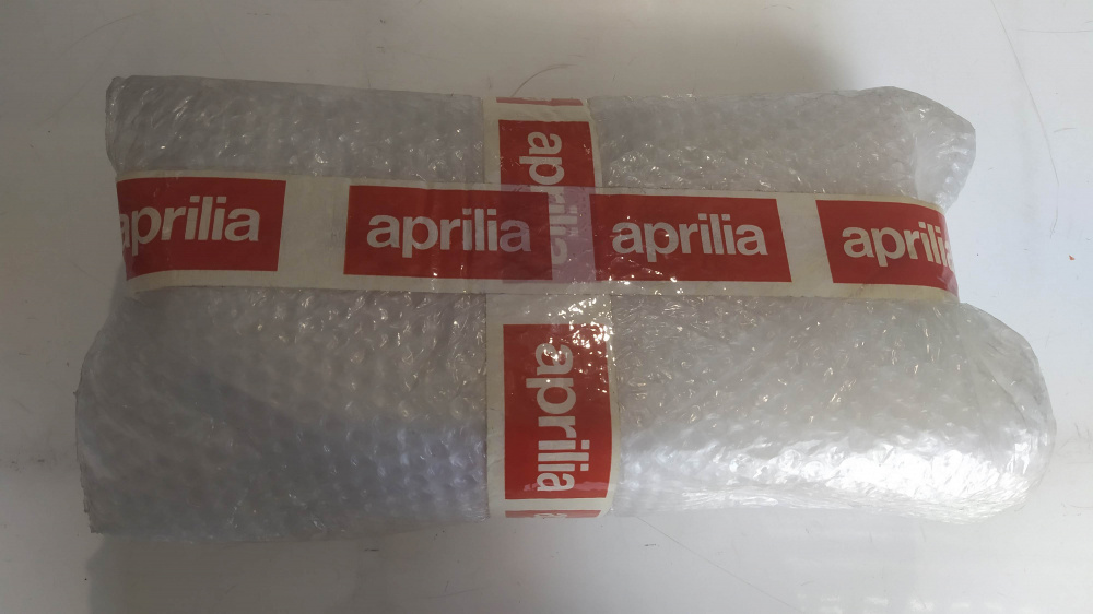 fanale posteriore completo di frecce aprilia scarabeo 125-150-200 ´99 - ´04