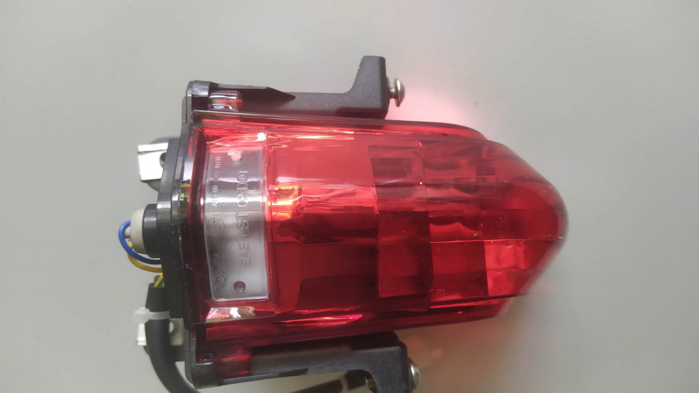 fanale posteriore vedi ap8127682 aprilia rsv r - factory - dream 1000 2004-2008