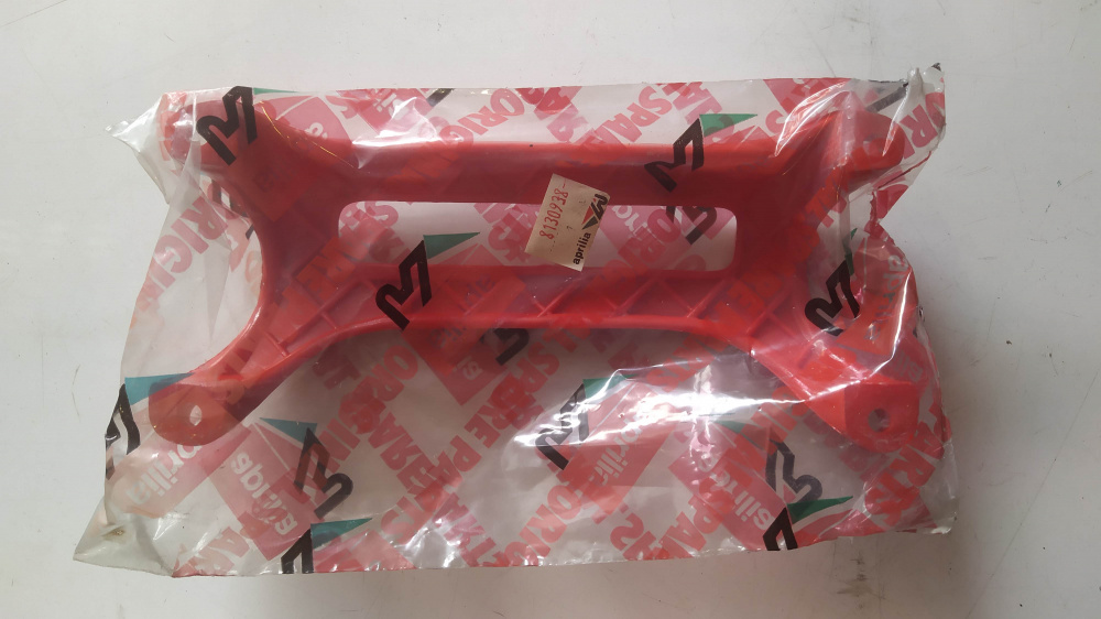 supporto parafango ant. rosso