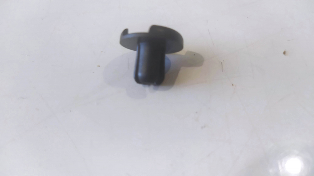rivetto in plastica "femmina