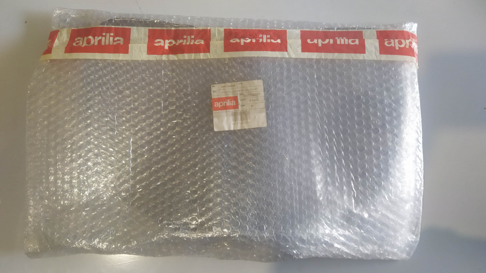sportello bauletto grigio aprilia scarabeo 500 ´03