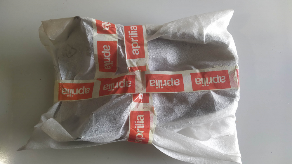 parafango ant. lato anteriore silver mirror aprilia scarabeo 125 ´04 - ´06