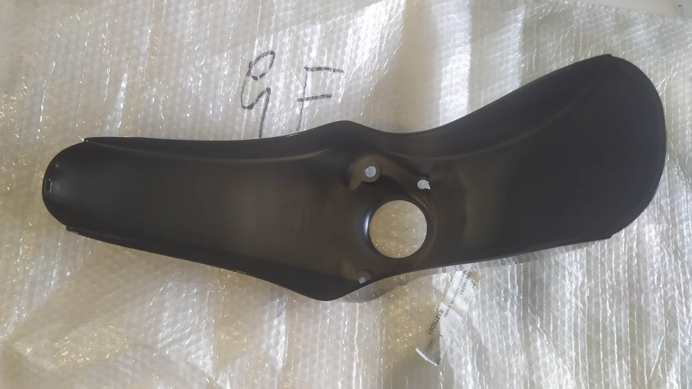 parafango anteriore nero moka aprilia scarabeo 50 / 100 ´06