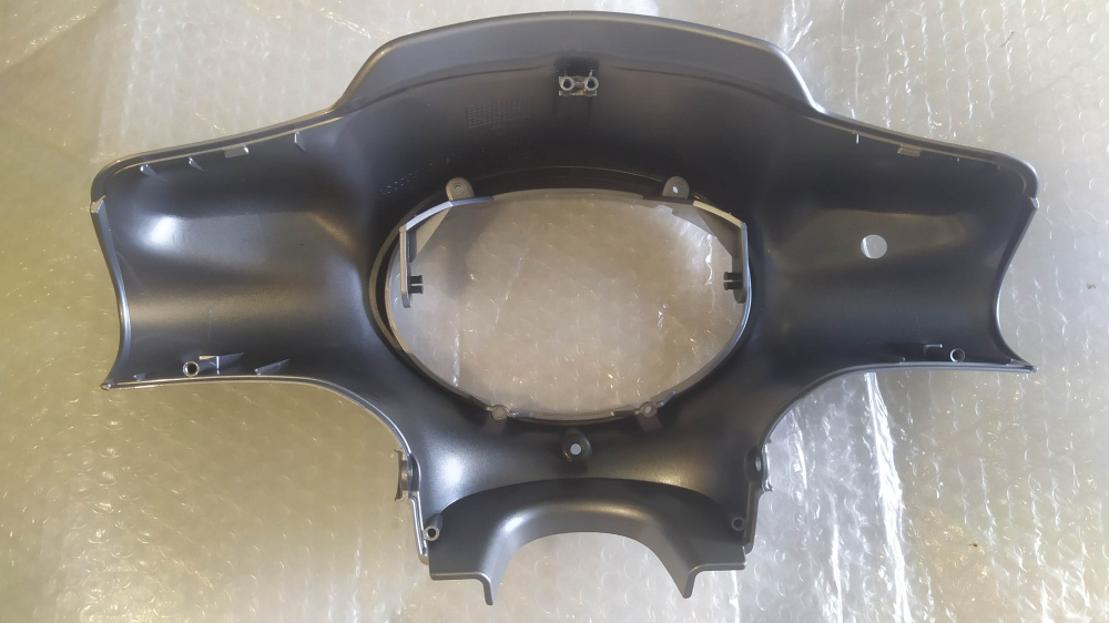 coprimanubrio anteriore grigio piombo aprilia scarabeo 50 / 100 ´06