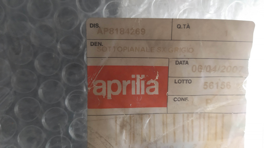 sottopianale sx grigio aprilia sportcity 125/200/250 ´06 - ´08