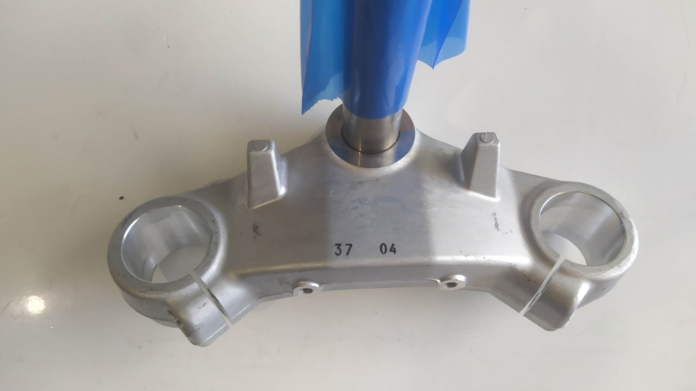 piastra inferiore forcella marzocchi aprilia rs 50 ´99 - ´05 / tuono 50 ´03 - ´04