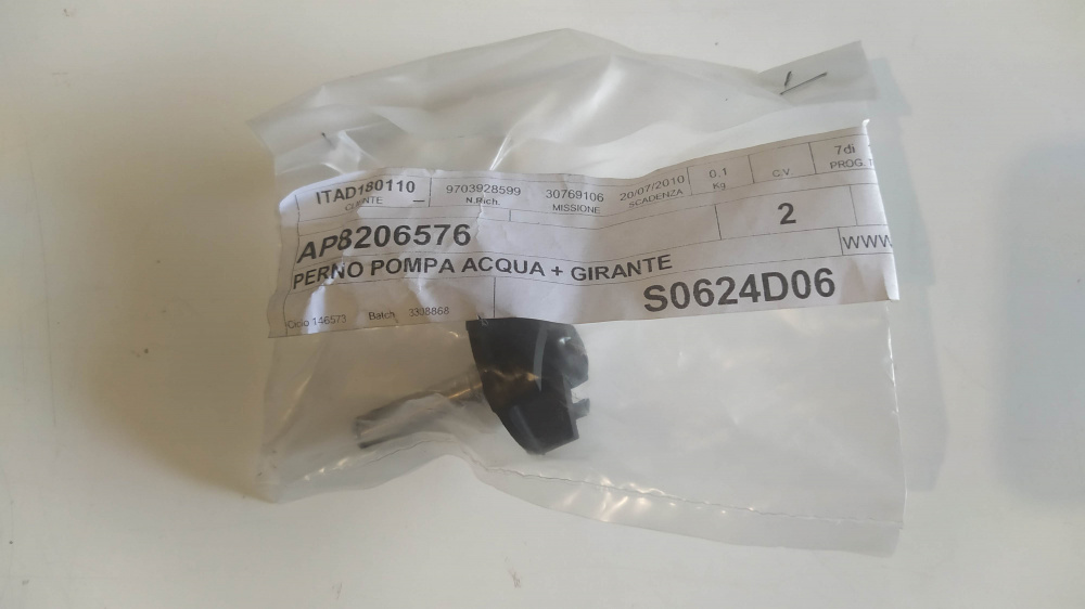 perno pompa acqua + girante