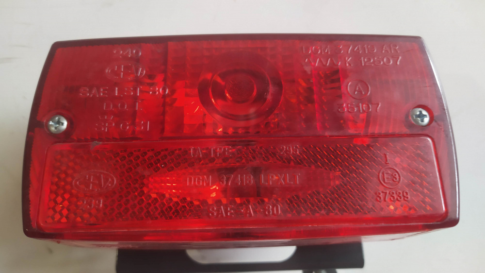 fanale posteriore usato cev 239 - cev 240 - cev 40400 - cev 40401