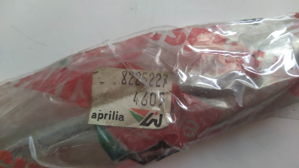 perno ruota anter.sfil.con dado