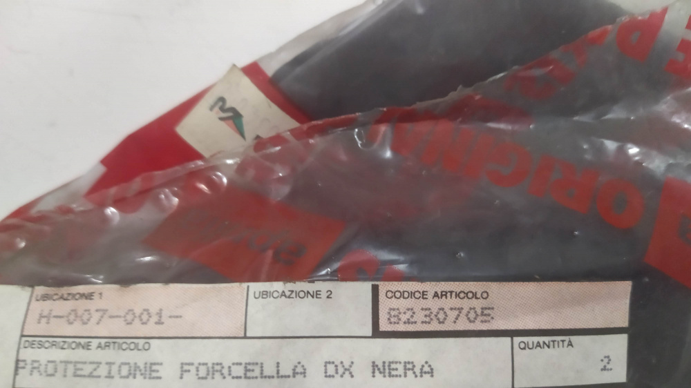 protezione forcella dx nera aprilia amico