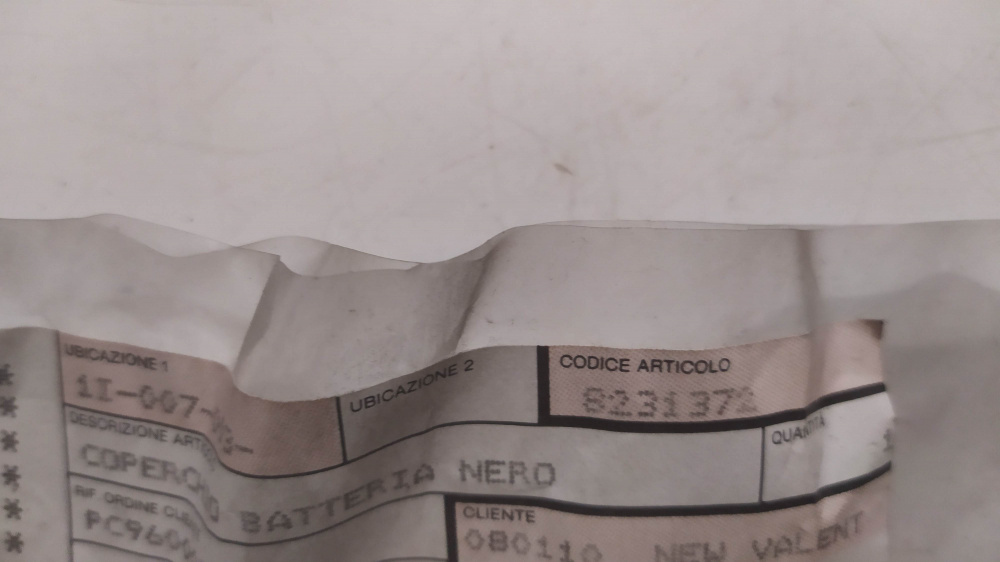 coperchio batteria nero