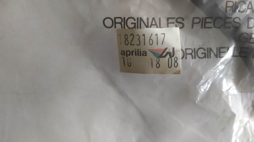 mascherina superiore cofano nera