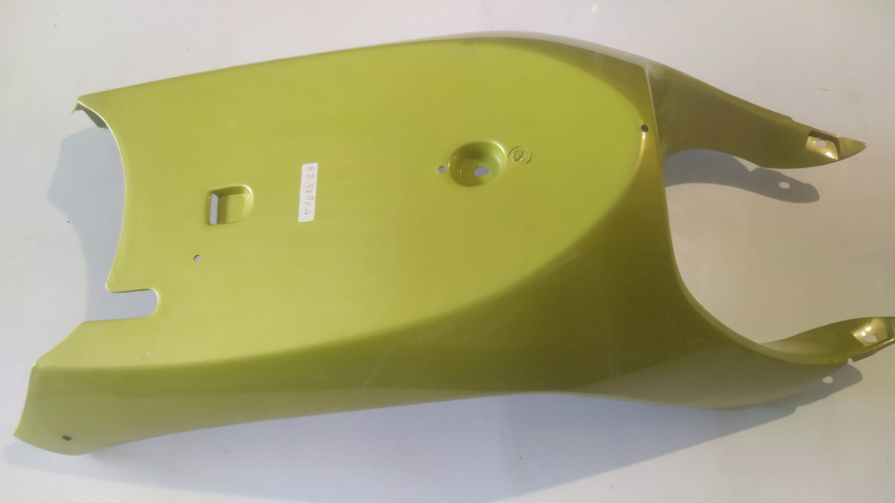 spoiler inferiore giallo aprilia amico gl-gle ´93 - ´95 - leggeri graffi da stoccaggio -