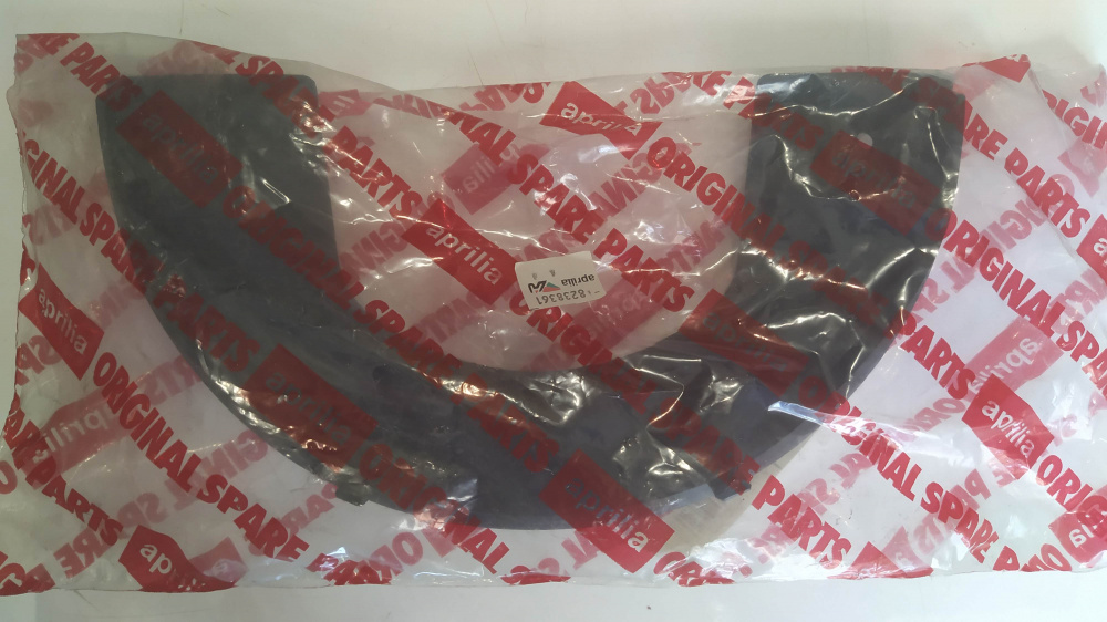 mascherina sup.cofano nera aprilia sr 50 aria ´97