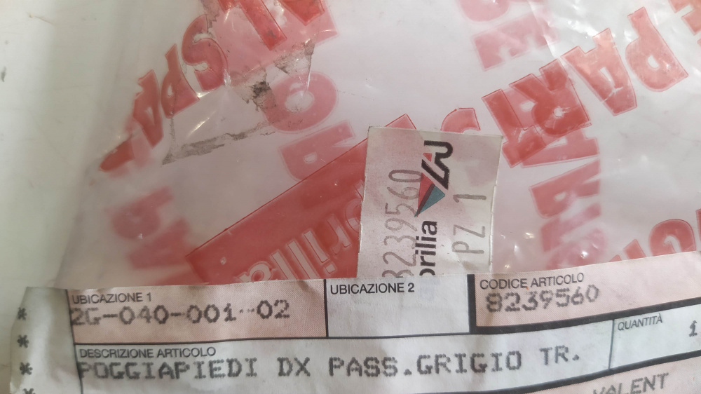 poggiapiedi dx pass.grigio tr.